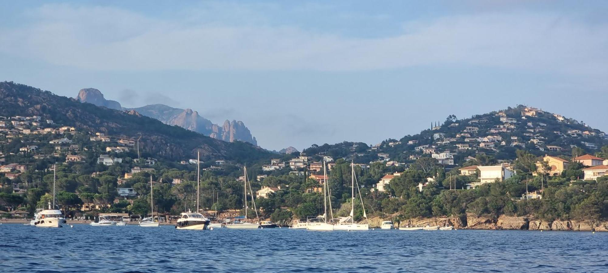 Agay Cap Esterel Village Allee Fleurs - F2 Clim Vue Golf Et Mer - Grande Terrasse Plein Sud Saint-Raphaël Kültér fotó
