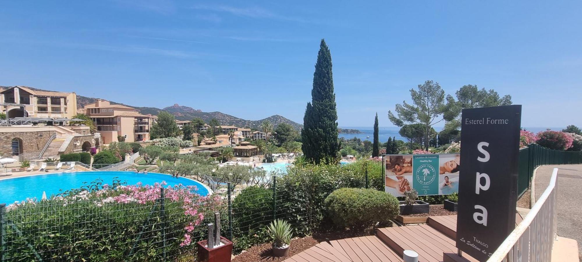 Agay Cap Esterel Village Allee Fleurs - F2 Clim Vue Golf Et Mer - Grande Terrasse Plein Sud Saint-Raphaël Kültér fotó