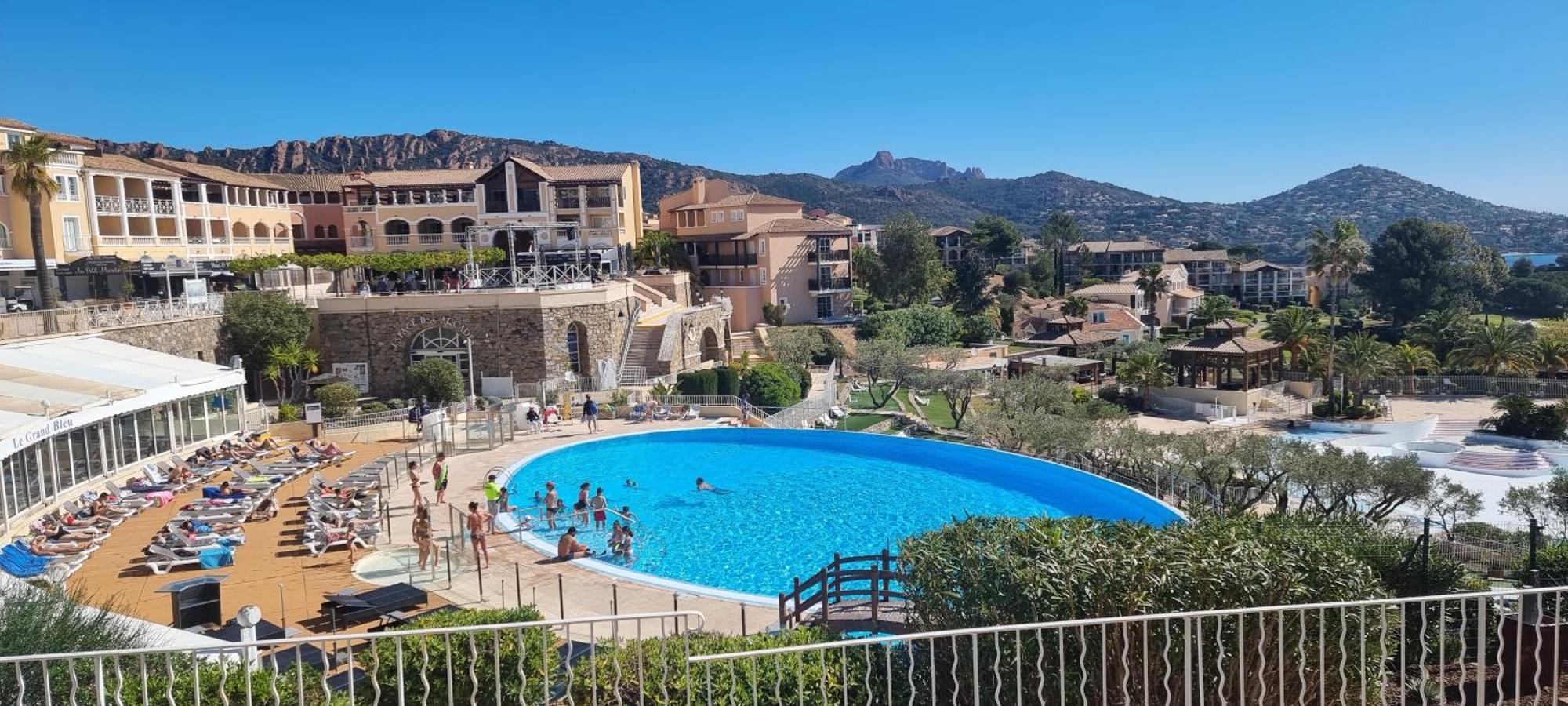 Agay Cap Esterel Village Allee Fleurs - F2 Clim Vue Golf Et Mer - Grande Terrasse Plein Sud Saint-Raphaël Kültér fotó