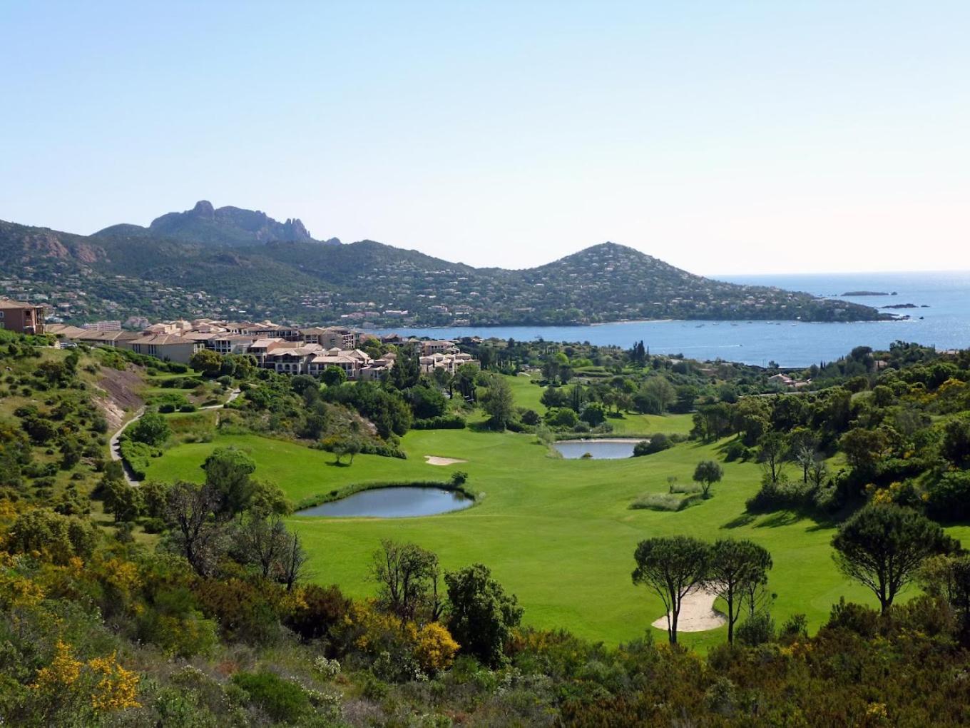 Agay Cap Esterel Village Allee Fleurs - F2 Clim Vue Golf Et Mer - Grande Terrasse Plein Sud Saint-Raphaël Kültér fotó